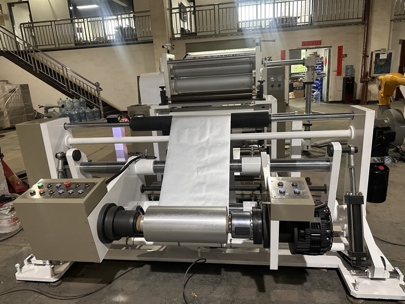 鋁箔紙壓紋分切機 鋁箔紙壓紋分切機